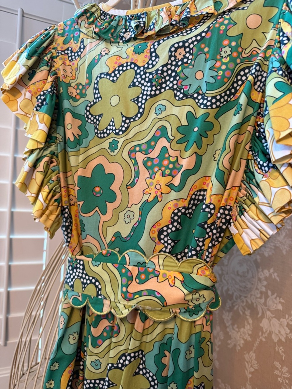 Celia B. Green funky Floral Print V-Neck Midi Dress - Picture 8 of 11